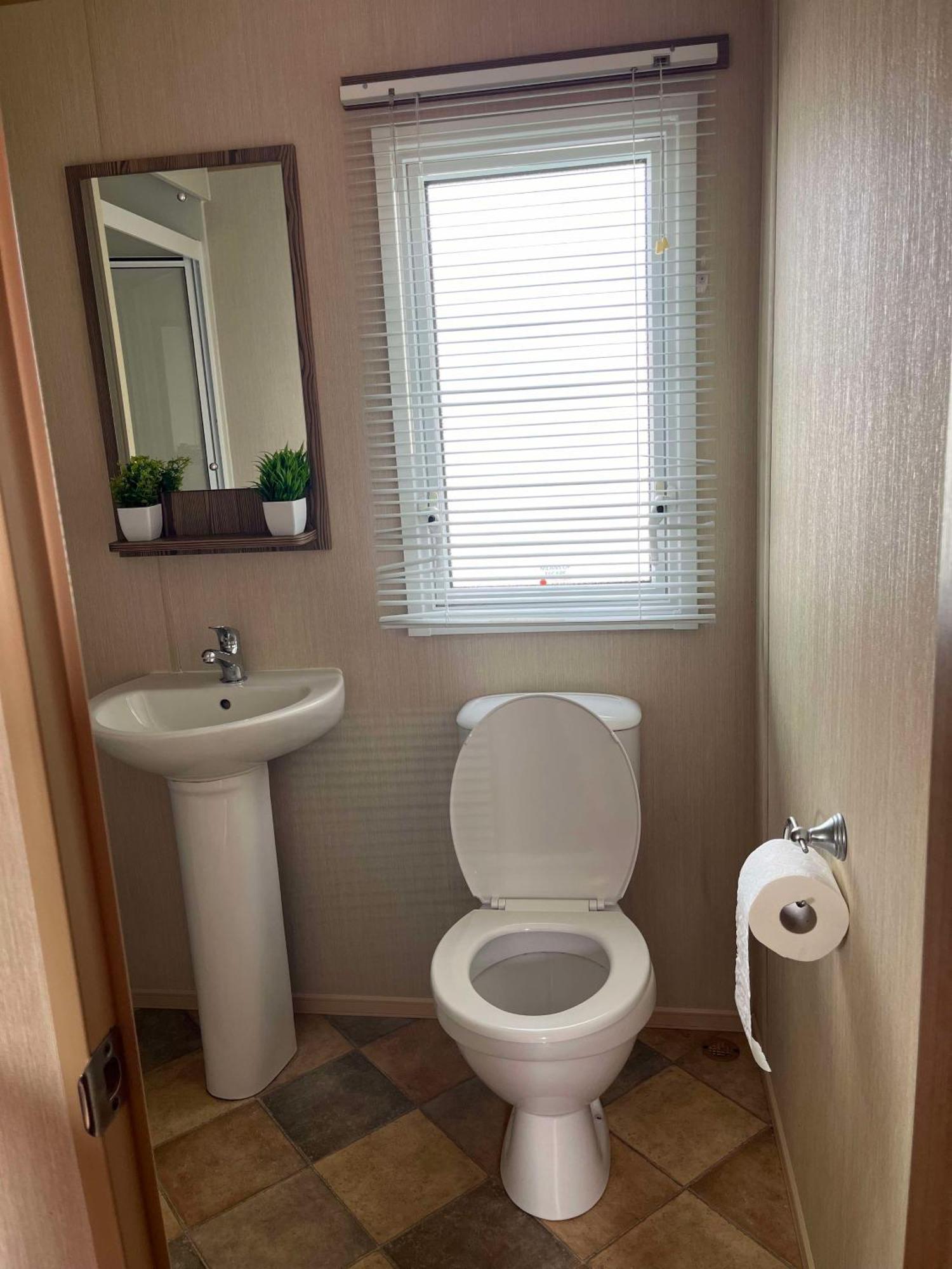 275 - Butlins Skegness, Pet Friendly And Wifi - Meadow Lakes Caravan & Lodge Hire Инголдмелс Екстериор снимка